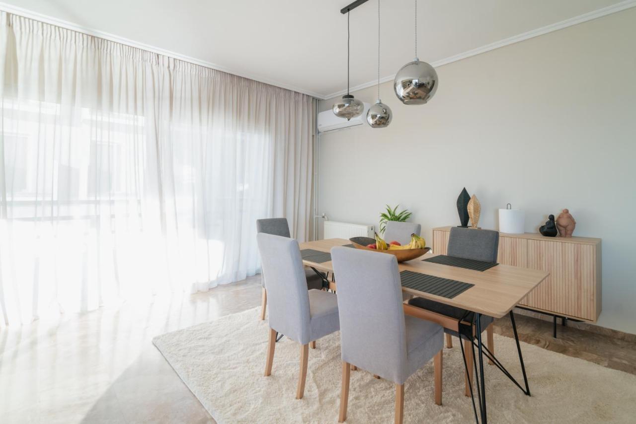 Sea Front Luxury Apartment Patras Eksteriør billede