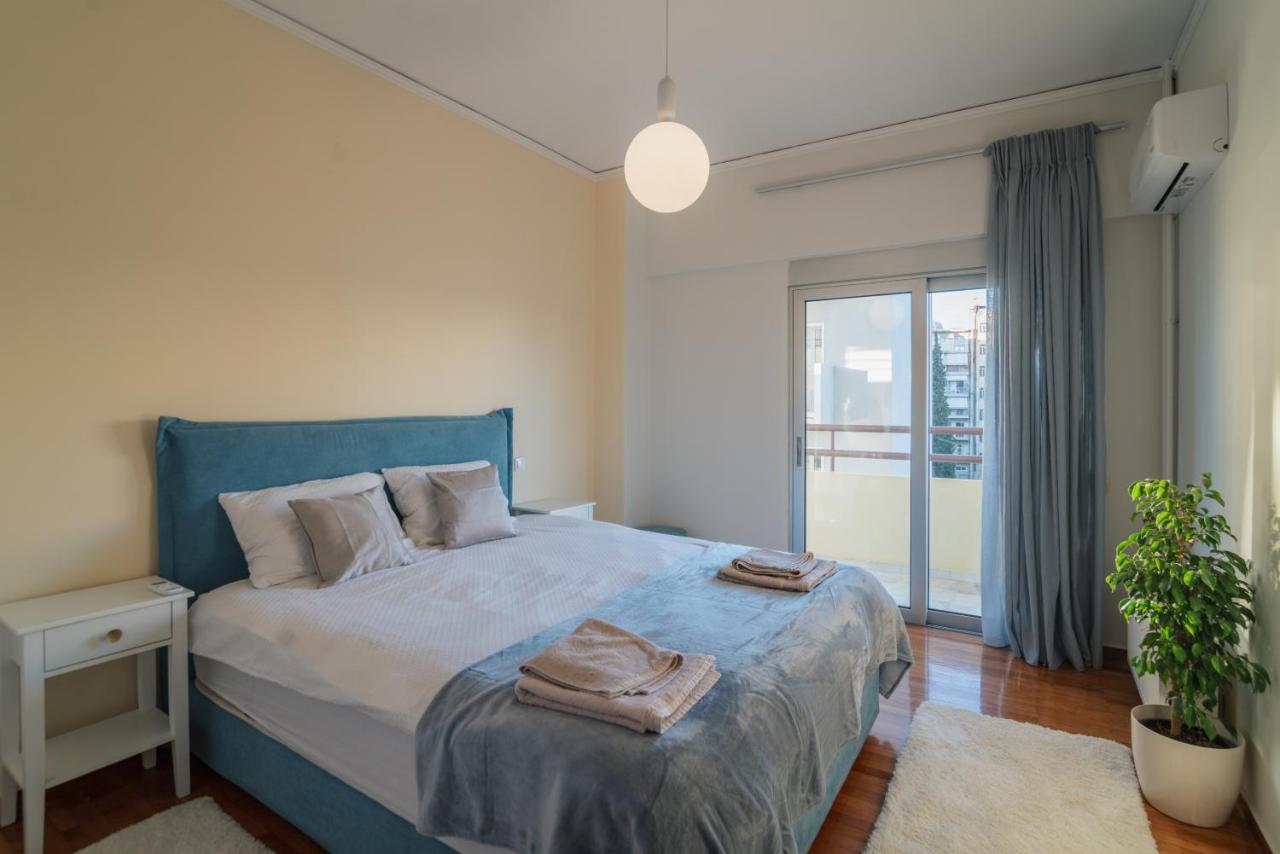 Sea Front Luxury Apartment Patras Eksteriør billede